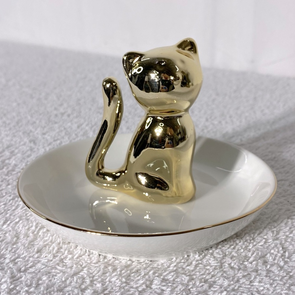 5/$35 Ceramic Gold Tone Cat Ring Holder Dish